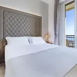 Riviera 3*