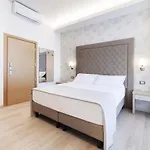 Riviera Hotell 3*