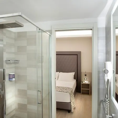Riviera 호텔 3*