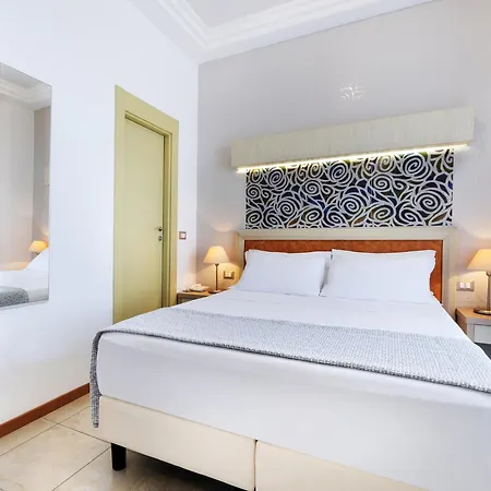 Riviera Hotel