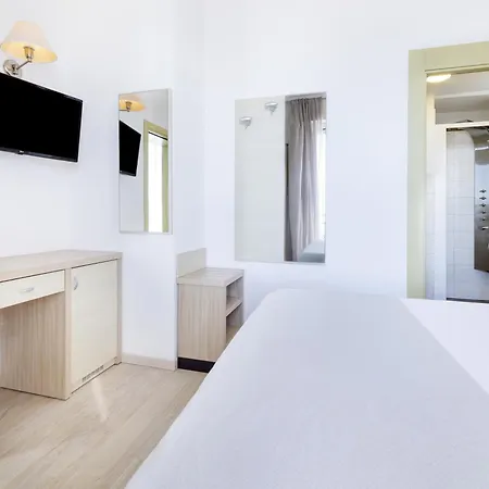 Hotel Riviera 3*