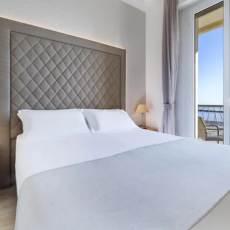 Riviera 3*